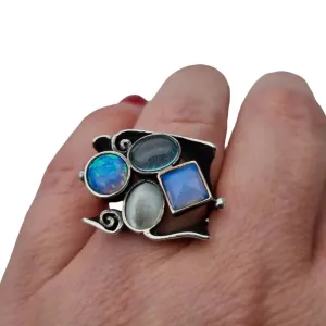 925 silver ring with blue stones of original design, large size.