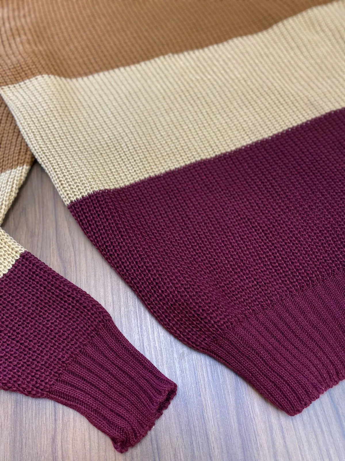 Blusa Tricolor Gola XL038  (ES/D)