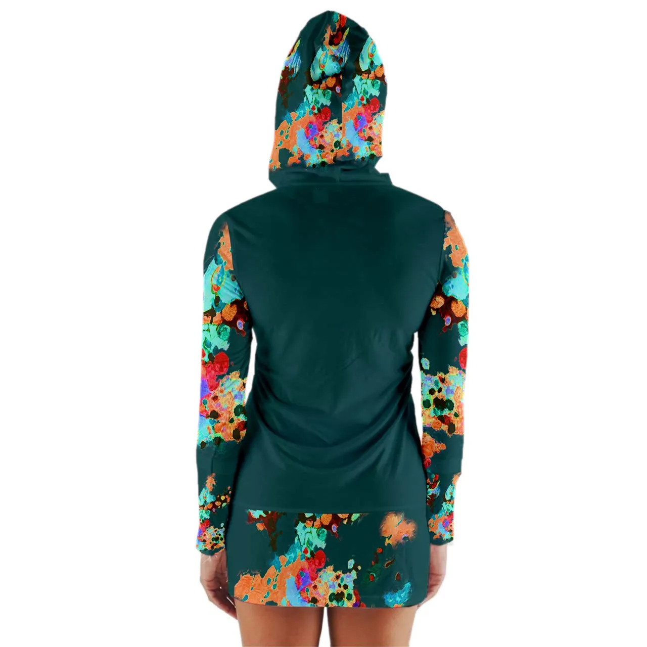 Camiseta larga con capucha. PIROTECNIA.