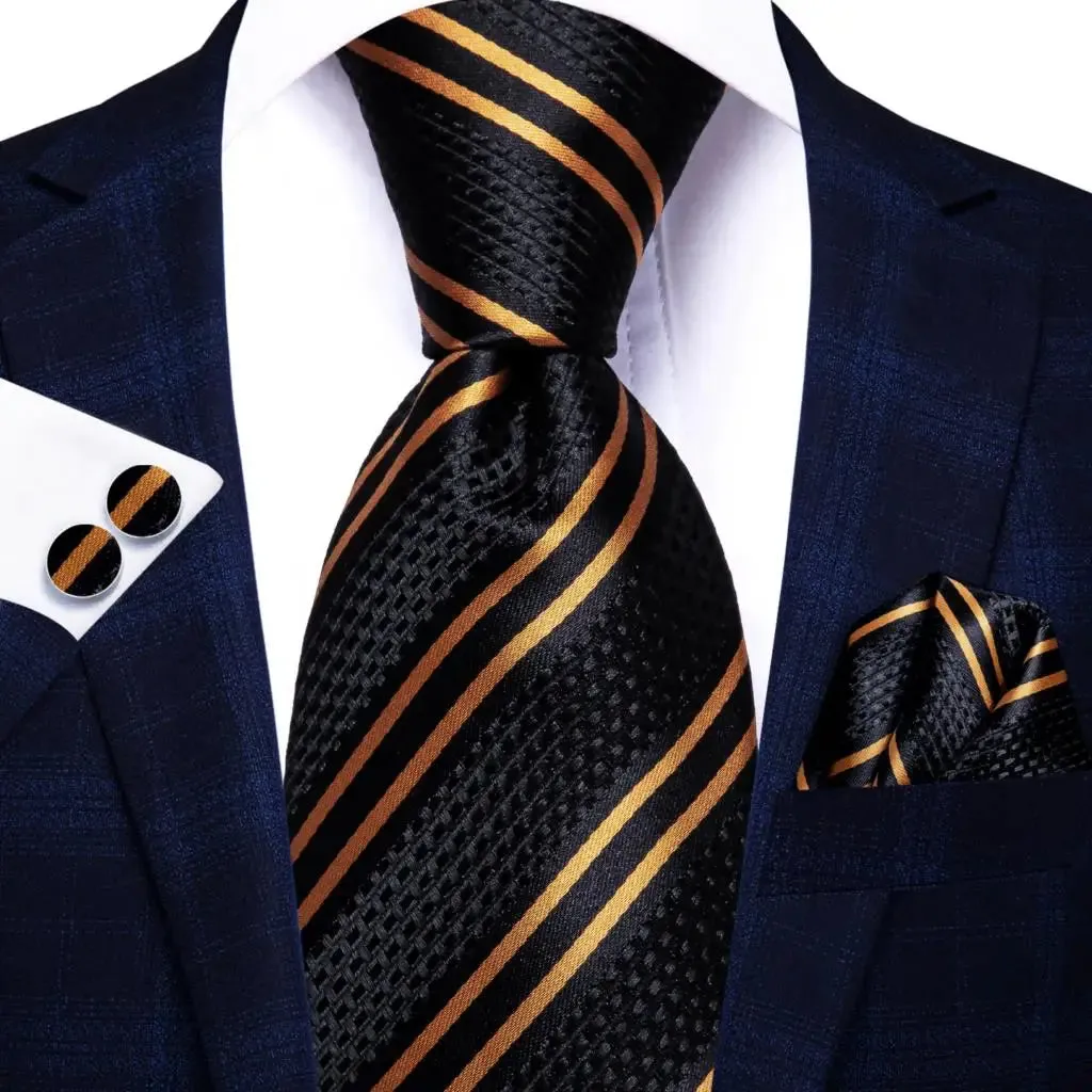 Conjunto de Gravata de Seda com Lenço e Abotoaduras Hi-Tie